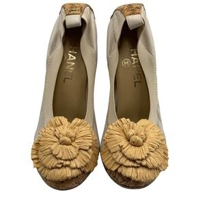 Chanel Cork Raffia Camellia Platform Heels 37‎ Beige Leather Peep Toe Shoe Italy